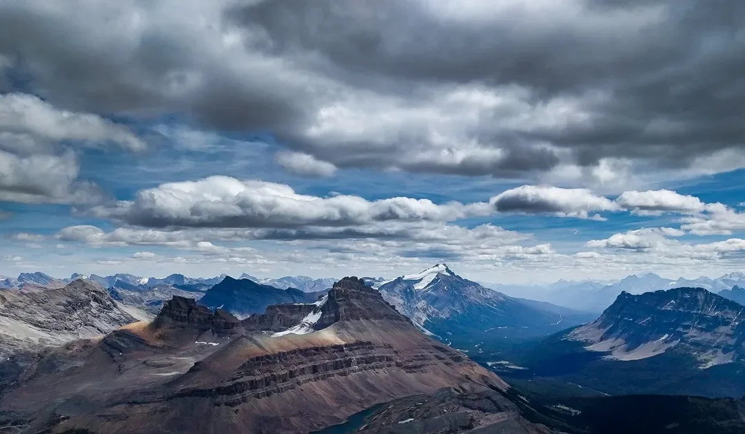 Expansive view from tall peaks in the Icefields Parkway