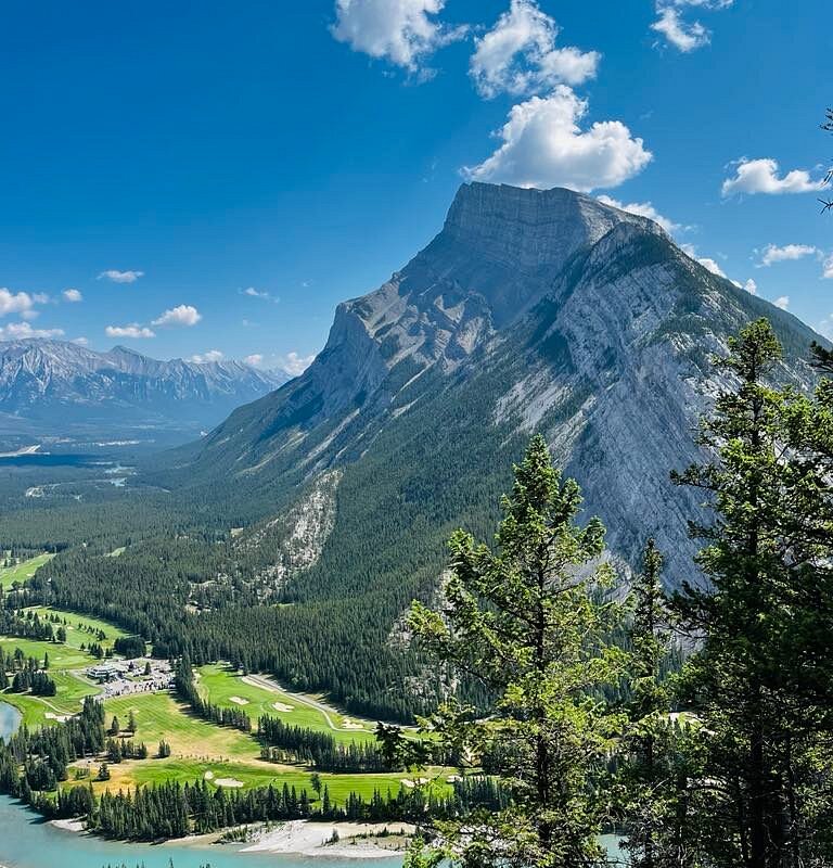 Tunnel mountain trail lookout